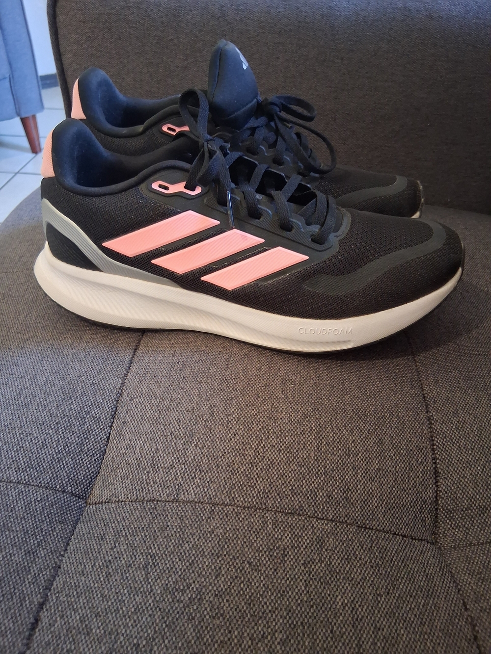 Adidas Women's Black & Pink Cloudfoam Running Shoes